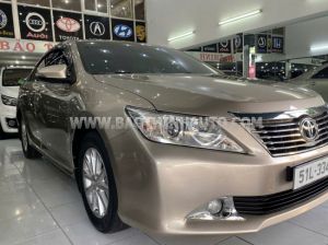 Xe Toyota Camry 2.0E 2014