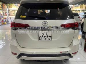 Xe Toyota Fortuner 2.7V 4x2 AT 2017