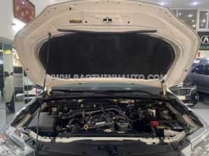 Xe Toyota Fortuner 2.7V 4x2 AT 2017