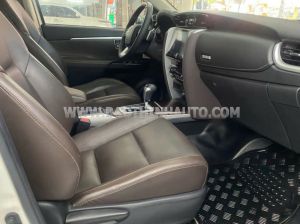 Xe Toyota Fortuner 2.7V 4x2 AT 2017