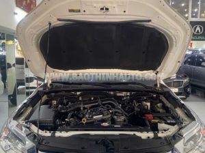 Xe Toyota Fortuner 2.7V 4x2 AT 2017