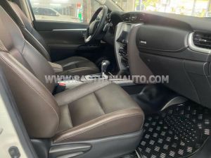 Xe Toyota Fortuner 2.7V 4x2 AT 2017