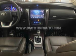 Xe Toyota Fortuner 2.7V 4x2 AT 2017